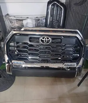 Toyota Tundra 2024/2025 Front Grille