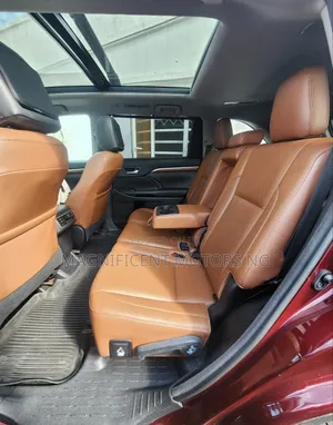 Toyota Highlander Limited Platinum 2019 Burgundy