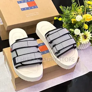 Tommy Hilfiger Quality Luxury Men Slip-On