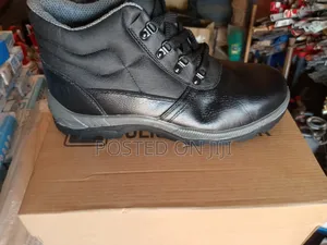 Safety Boot (Julius Berger)