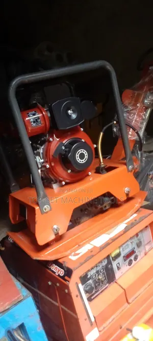 Rivesible Compactor (C160 Plate Compactor)