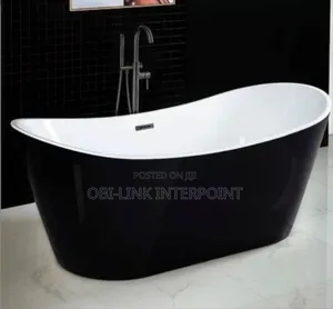 Freestanding Acrylic Bathtub
