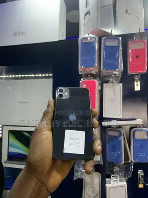 Apple iPhone 11 64 GB Black