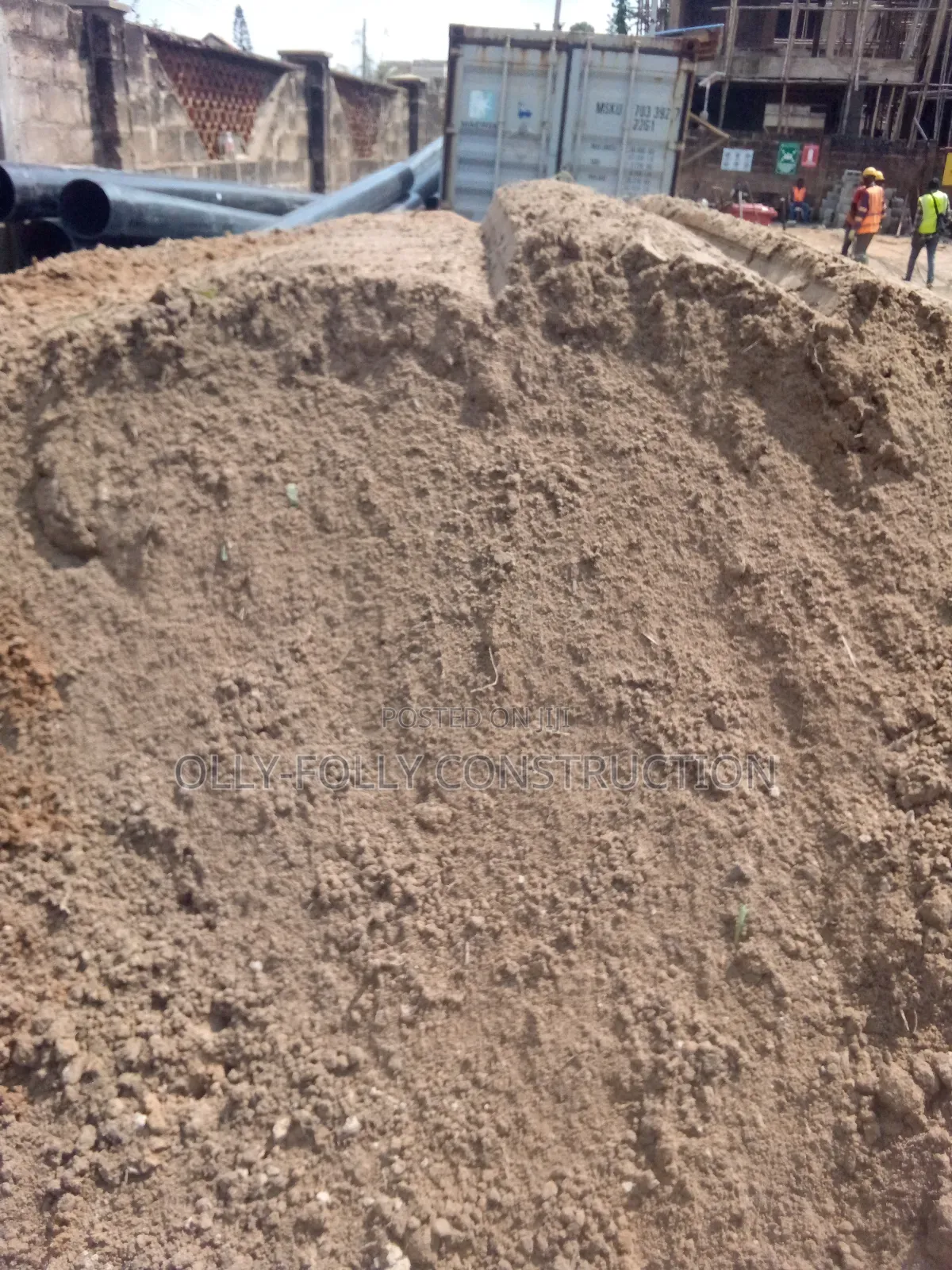 Sharp Sand , Granite,Gutter Sand at Good Rates