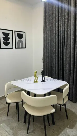 Beautiful 4 Seater White Dinning Table