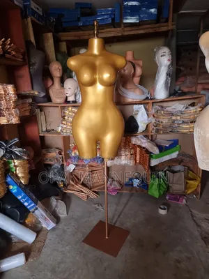 Gold Big Hip Dressform