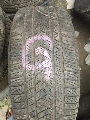 265/45 R 21 Pirelli Tire