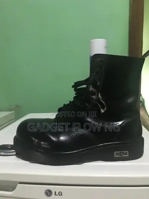 Cult Designer Tatical Ankle Boot (Size 40) – Foreign Used