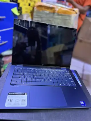 New Laptop HP OmniBook X Flip 14" 16GB Intel Core Ultra 7 SSD 1T