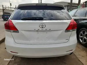 Toyota Venza AWD 2011 White