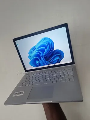 Laptop Microsoft Surface Book 2 8GB Intel Core I5 SSD 256GB