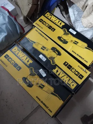 Dewalt Grinding Machine 4 1/2".