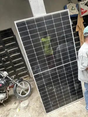 Solar Energy Canadian Solar Panels 550watts/36votts