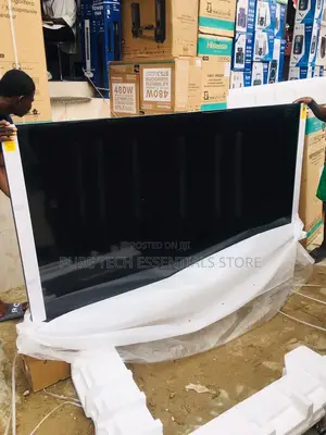 Original Hisense 100” Qled Smart Tv