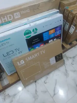 Lg 32" Smart Television With Multi-View Mode