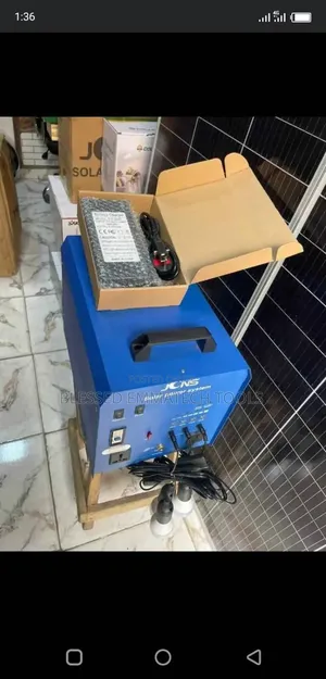 1800 W Solar Generator