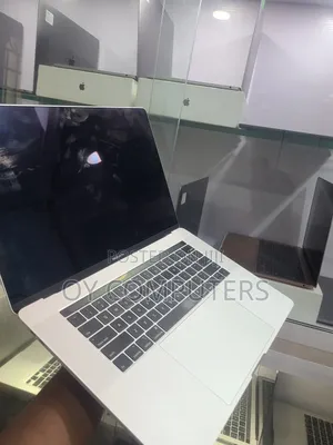 Laptop Apple MacBook Pro 2019 16GB Intel Core I9 SSD 512GB