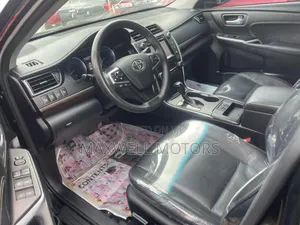 Toyota Camry XLE 4dr Sedan (3.5L 6cyl 6A) 2017 Black