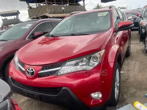 Toyota RAV4 Limited 4dr SUV (2.5L 4cyl 6A) 2015 Red