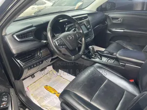 Toyota Avalon Limited Sedan FWD (3.5L 6cyl 6A) 2017 Black