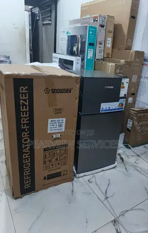 Snowsea 136l Fridge Freezer – Compact, Durable, and Energy Saving