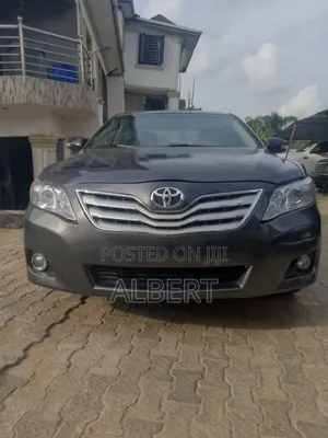 Toyota Camry 2008 Gray