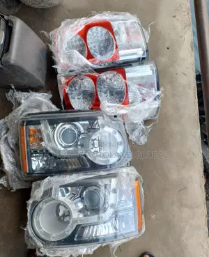 Land Rover Lr4 2010 Headlights Tail Lights