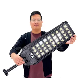 5-Eye 400w Heavy Duty Integrated Solar Street Light Installation