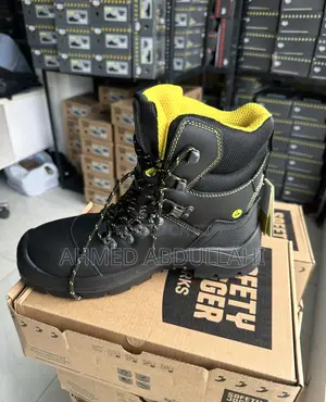 Gora S7s High Safety Jogger Boots