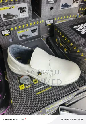 X0500 Safety Jogger Shoe