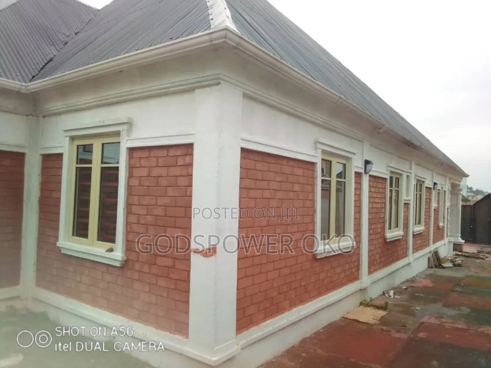 Laterite Interlocking Bricks