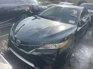 Toyota Camry XSE V6 (3.5L V6 8A) 2019 Black