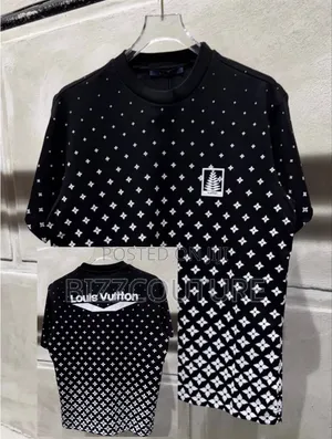 Original Louis Vuitton T-Shirts Monogram Gradient Available in Store