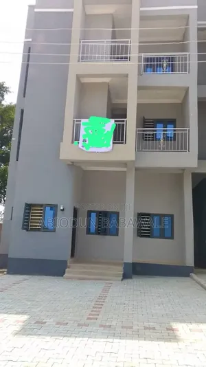 4bdrm Duplex in Idu Karmo District for sale