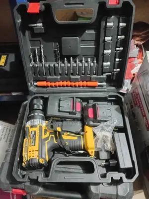Dewalt Cordless/Battery Drilling Machine
