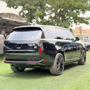 Land Rover Range Rover Vogue 2023 Black