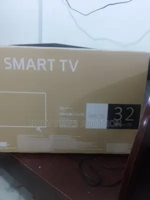 Lg 32" Edge-to-Edge Smart Display – Innovation in 32 Inches