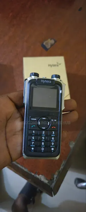 Hytera Z1p Tetra Uhf 380-430mhz Radio