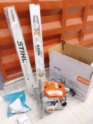 Power 36: Inches Chain Saw Machine