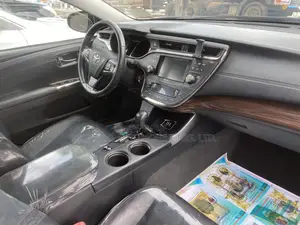 Toyota Avalon Limited Sedan FWD (3.5L 6cyl 6A) 2013 Gray