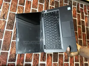 Laptop Dell Latitude 5300 8GB Intel Core i7 SSD 256GB