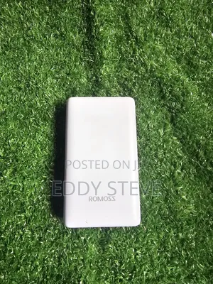 Romoss 10000mah Built-in 2 Cables Power Bank