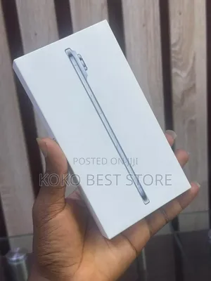 New Apple iPhone 17 256 GB Black