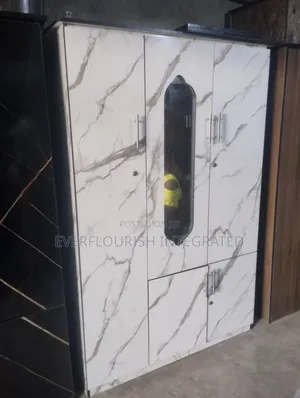 Lasting 4x6ft Wardrobe for Home