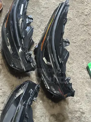 Set Headlamp Highlander 2020-2023