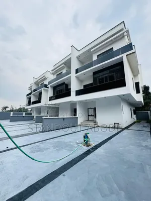 4bdrm Duplex in Inside An Estate, Ikeja GRA for sale
