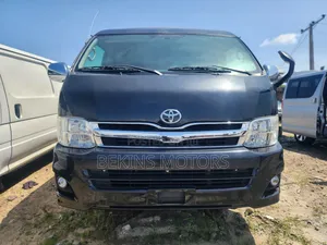 Toyota Grand HiAce 2016 Grey
