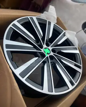 Range Rover Wheel Rim Size 22 Available