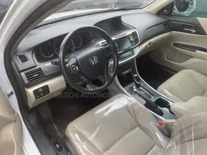Honda Accord EX-L V-6 4dr Sedan FWD (3.5L 6cyl 6A) 2013 White