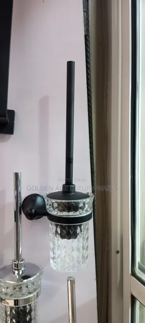 High Quality Black Wall Hung Toilet Brush